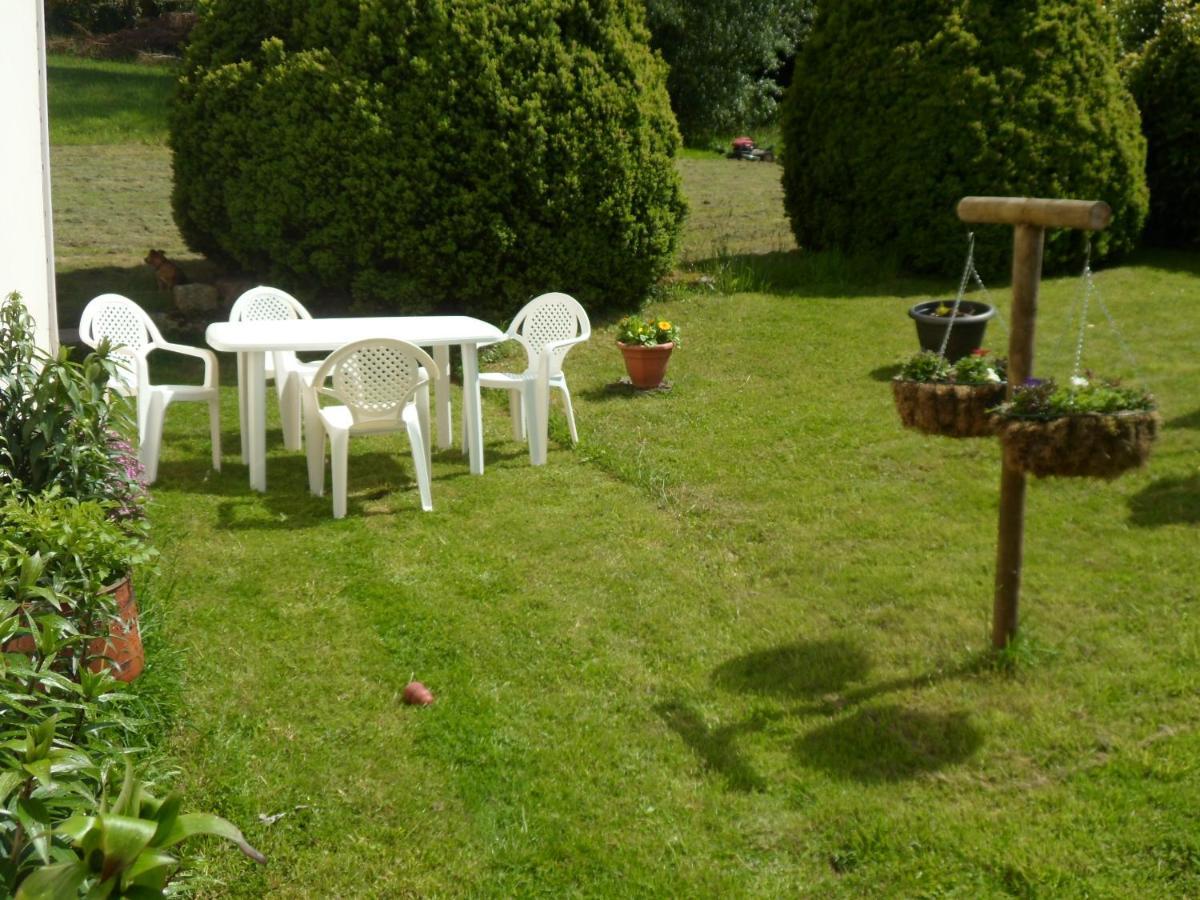 Riverside Bed And Breakfast Huelgoat Exterior foto